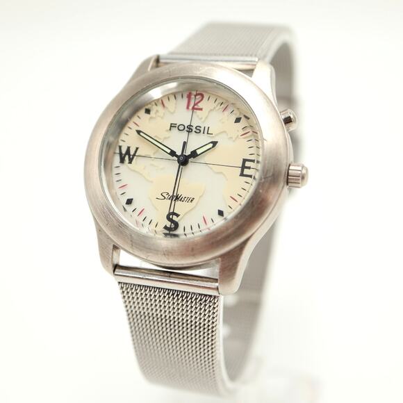 Vintage Fossil Starmaster Globe Map Backlight 35mm Watch Silver w New Battery - Picture 1 of 15